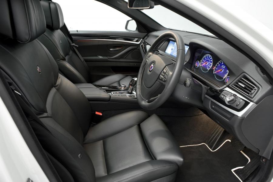 Интерьер Alpina B5 Bi-Turbo Touring (F11) 2011 года  (UK) (фото 11 из 15)